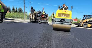 Best Recycled Asphalt Driveway Installation  in Yale, MI